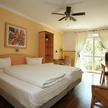 Airporthotel Regent 할버그무스 외부 사진